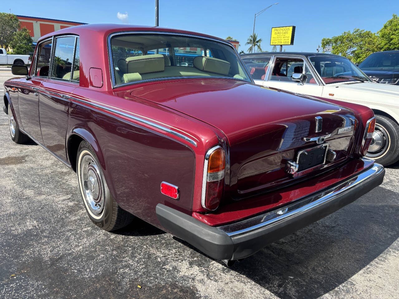 Rolls-Royce-Silver-Shadow-1978-Sedan-4