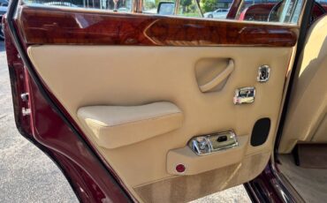 Rolls-Royce-Silver-Shadow-1978-Sedan-7