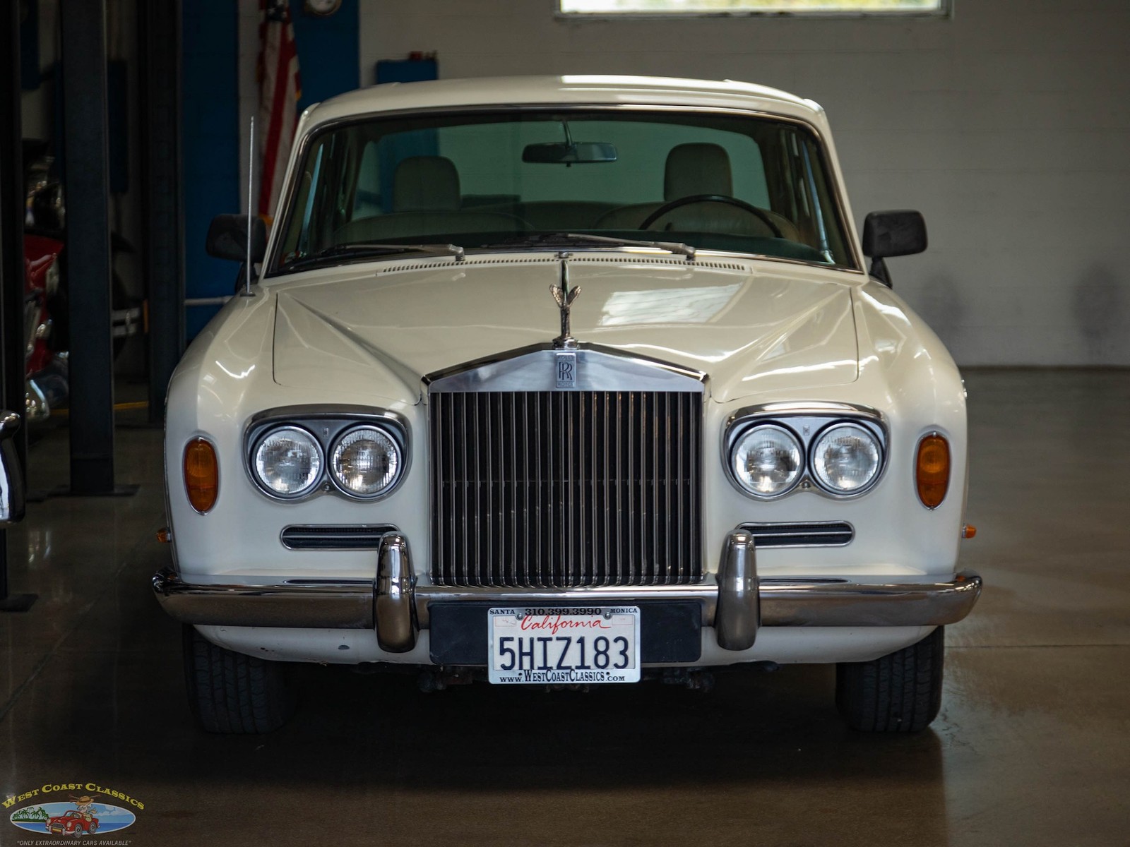 Rolls-Royce-Silver-Shadow-II-1969-4-Door-Sedan-12
