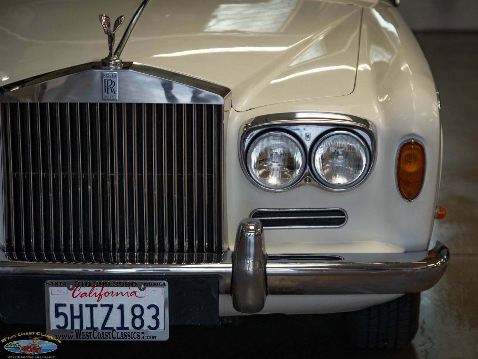 Rolls-Royce-Silver-Shadow-II-1969-4-Door-Sedan-15