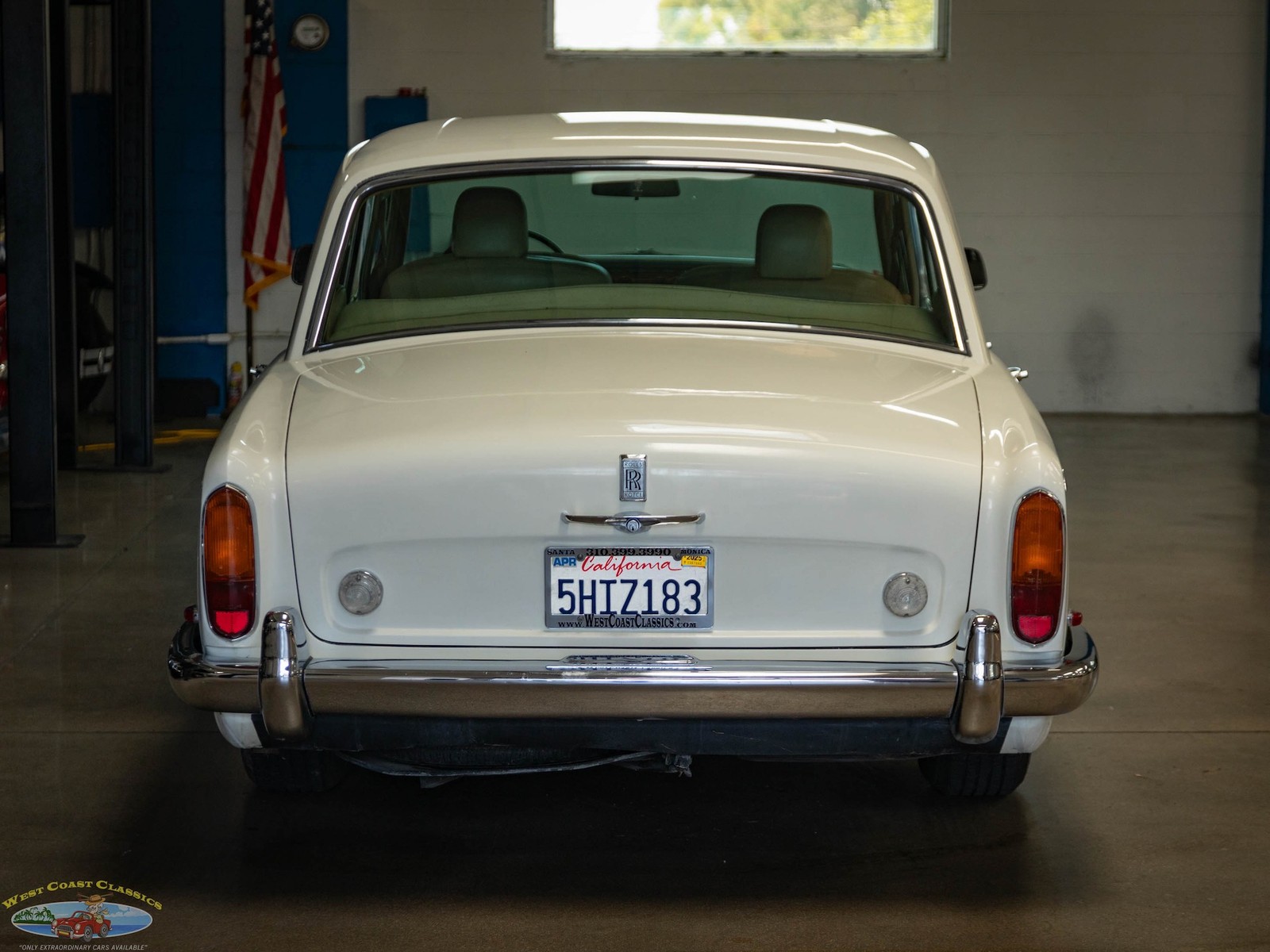 Rolls-Royce-Silver-Shadow-II-1969-4-Door-Sedan-16