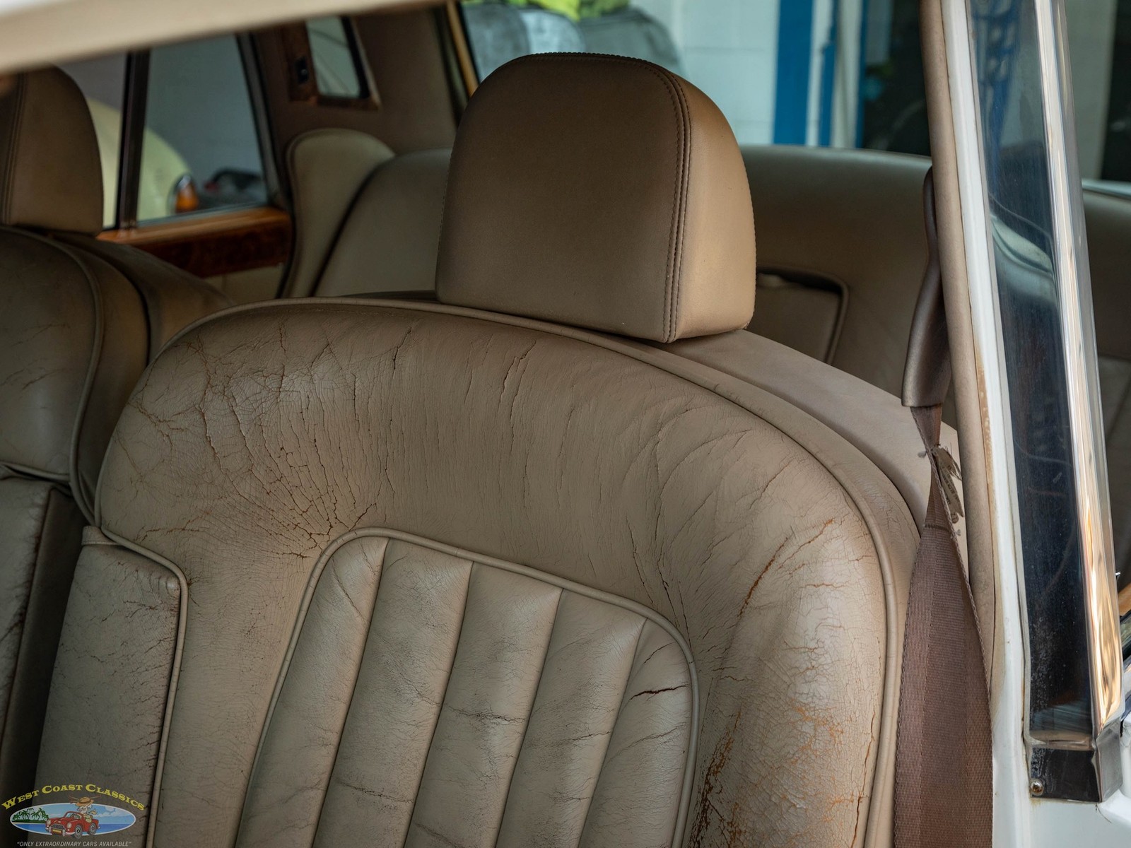 Rolls-Royce-Silver-Shadow-II-1969-4-Door-Sedan-28