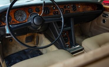 Rolls-Royce-Silver-Shadow-II-1969-4-Door-Sedan-31