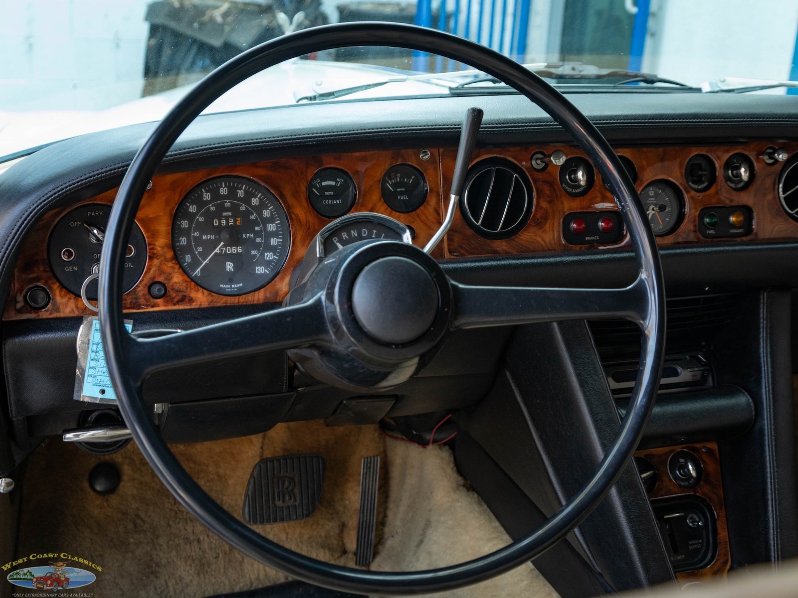 Rolls-Royce-Silver-Shadow-II-1969-4-Door-Sedan-32