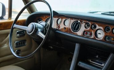 Rolls-Royce-Silver-Shadow-II-1969-4-Door-Sedan-39