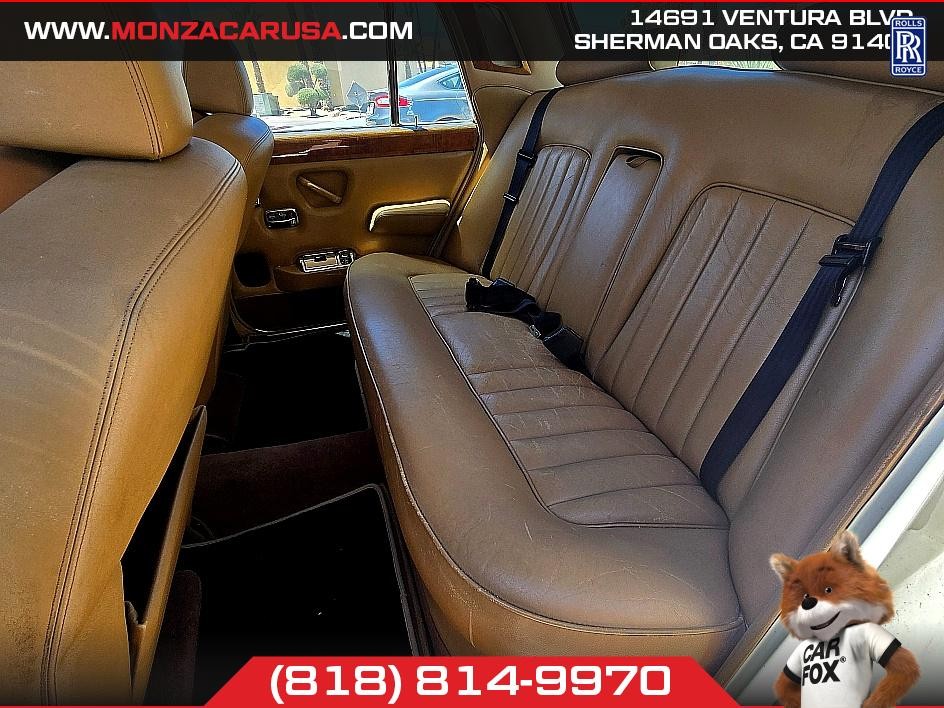 Rolls-Royce-Silver-Shadow-II-1980-Luxury-10