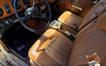 Rolls-Royce-Silver-Shadow-II-1980-Luxury-6