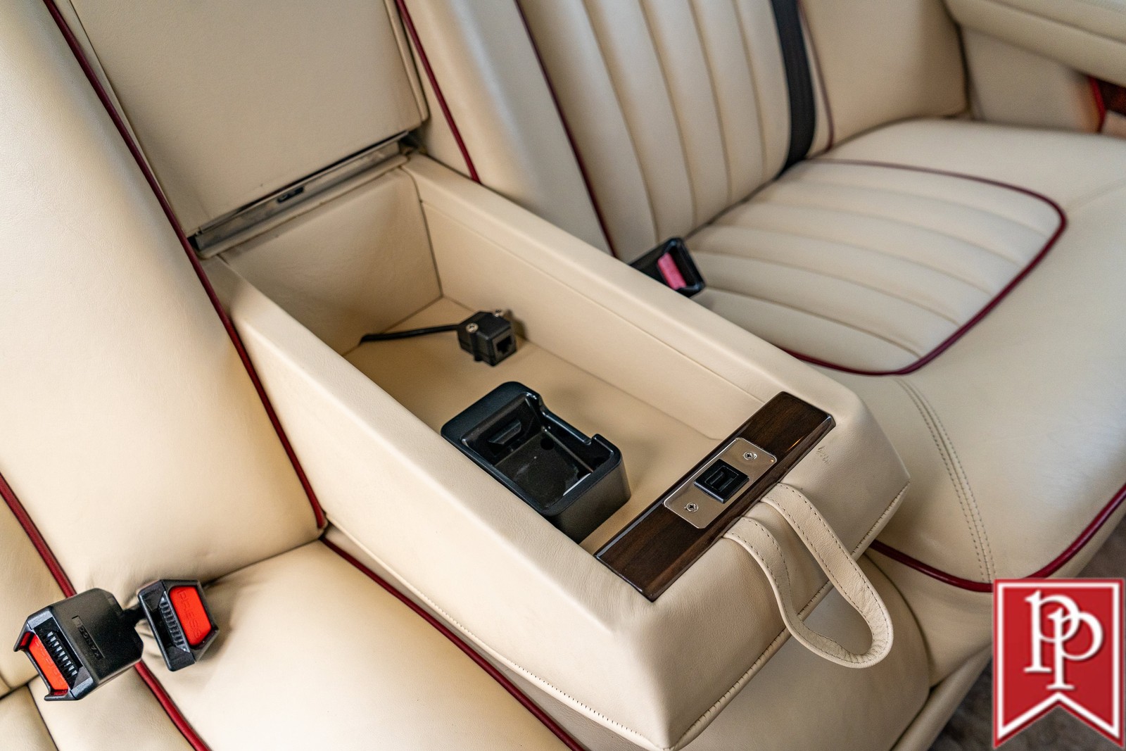 Rolls-Royce-Silver-SpiritSpurDawn-1989-Sedan-36