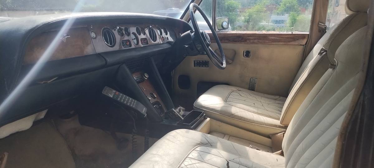 Rolls-royce-1971-grey-7
