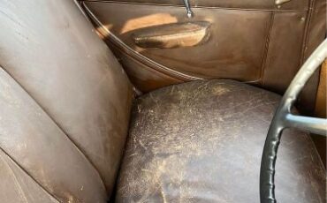 Rolls-royce-2025-1931-Burgundy-Tan-Leather-3