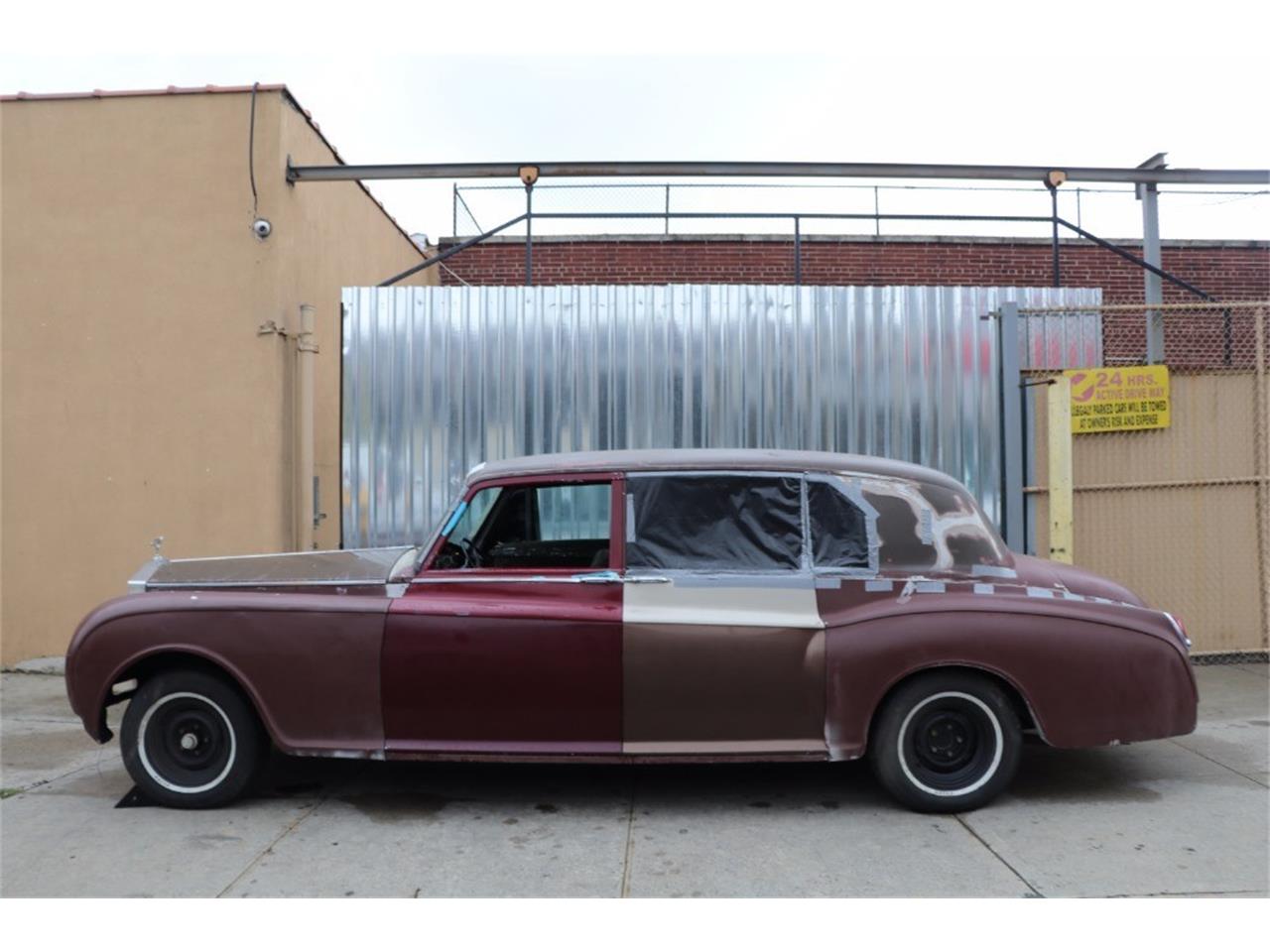 Rolls-royce-Phantom-v-1960-Maroonprimer-Blue-1