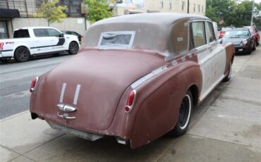 Rolls-royce-Phantom-v-1960-Maroonprimer-Blue-3