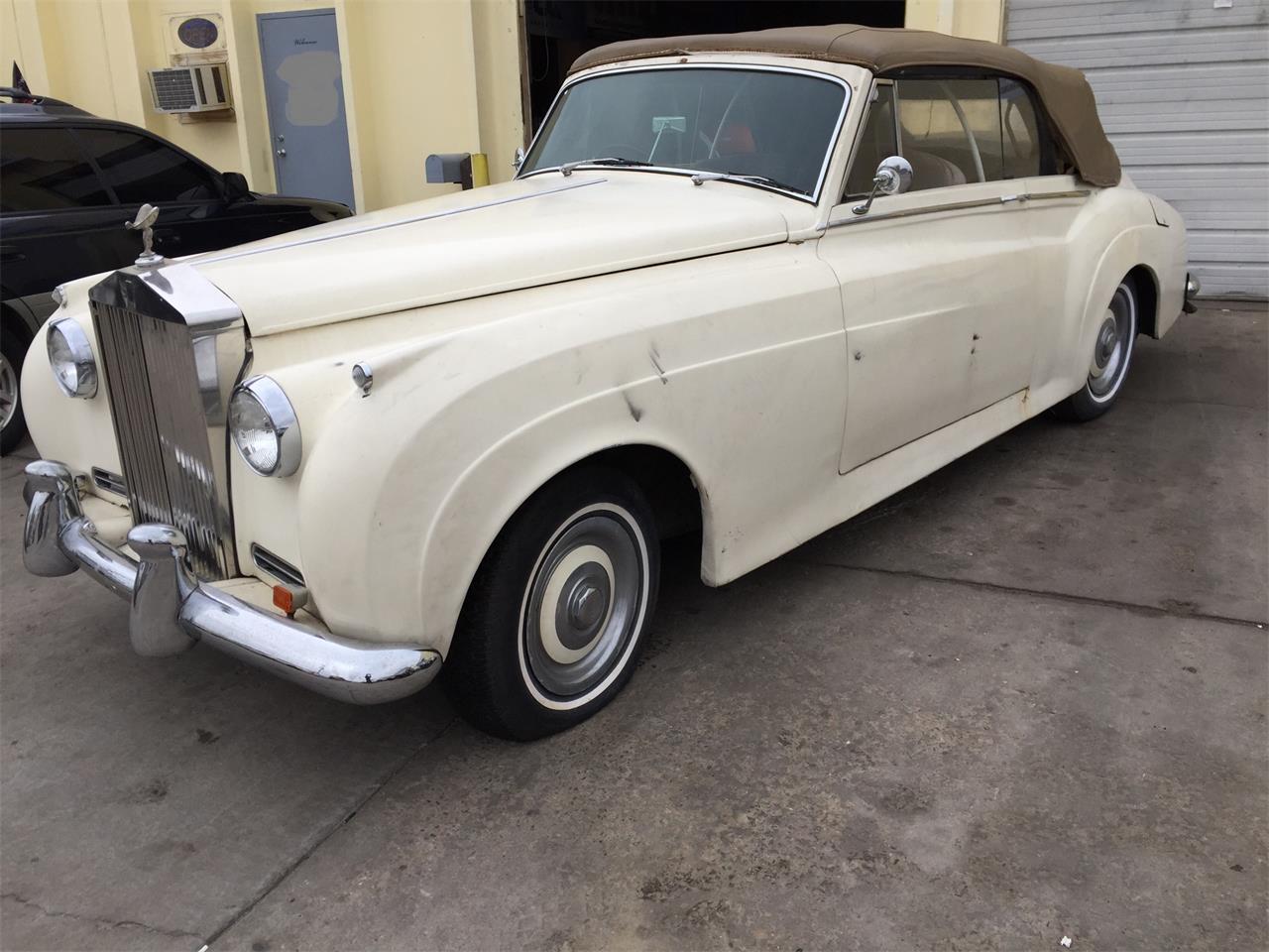 Rolls-royce-Silver-cloud-1957-White-3