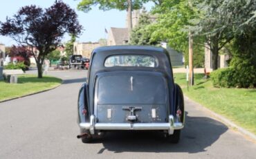 Rolls-royce-Silver-dawn-1951-Black-Tan-8