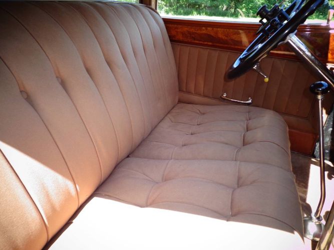Rolls-royce-Silver-ghost-1926-Black-11