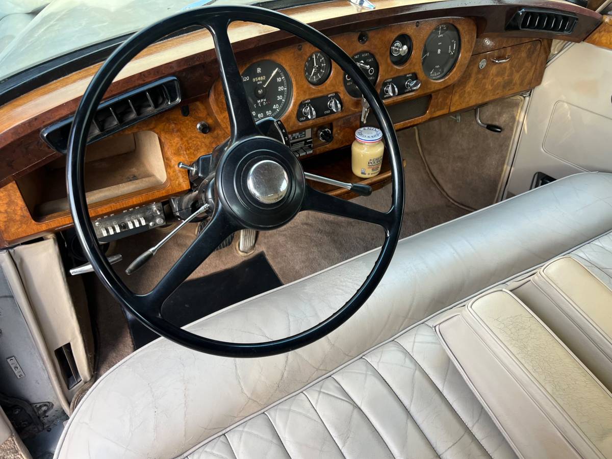 Rolls-royce-silver-shadow-ii-1960-11