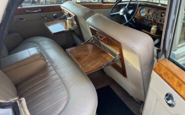 Rolls-royce-silver-shadow-ii-1960-15