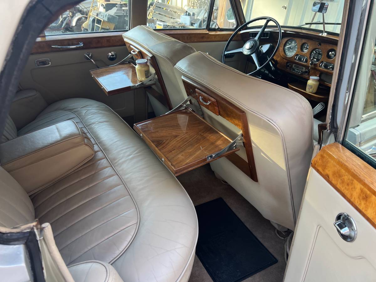 Rolls-royce-silver-shadow-ii-1960-15