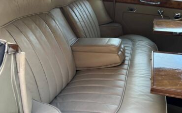 Rolls-royce-silver-shadow-ii-1960-16