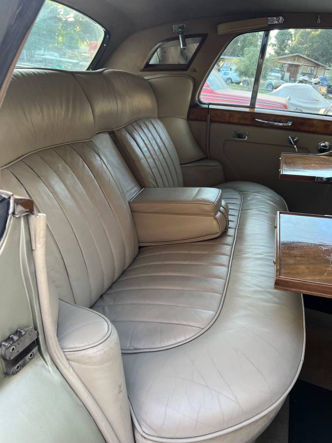 Rolls-royce-silver-shadow-ii-1960-16