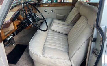 Rolls-royce-silver-shadow-ii-1960-2