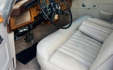 Rolls-royce-silver-shadow-ii-1960-20