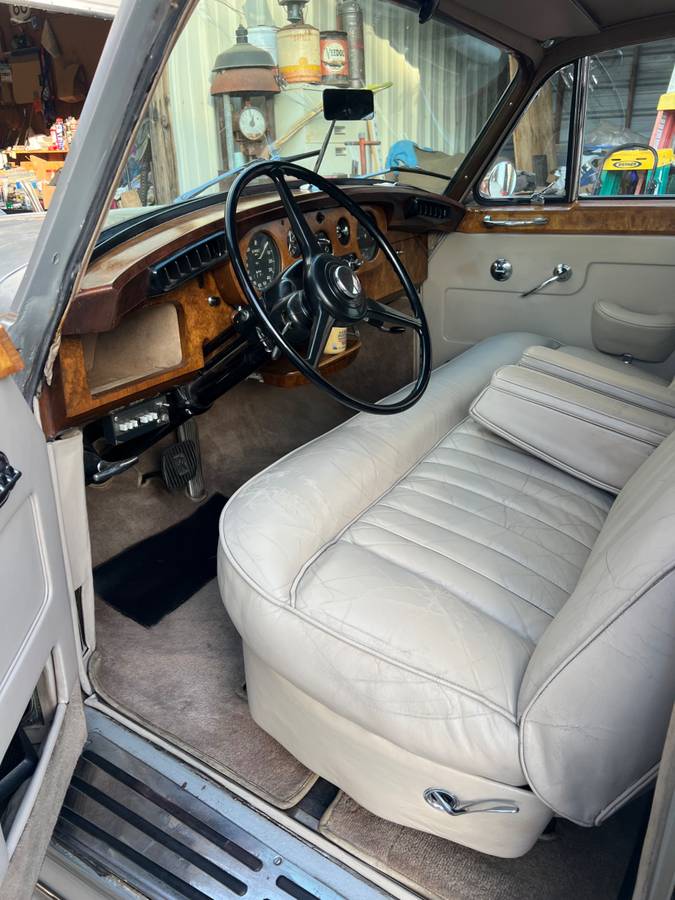 Rolls-royce-silver-shadow-ii-1960-20
