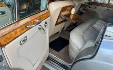 Rolls-royce-silver-shadow-ii-1960-21