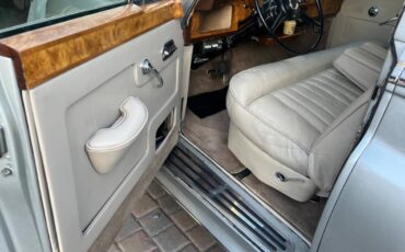 Rolls-royce-silver-shadow-ii-1960-23