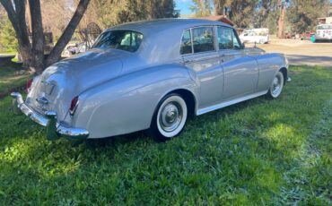 Rolls-royce-silver-shadow-ii-1960-5