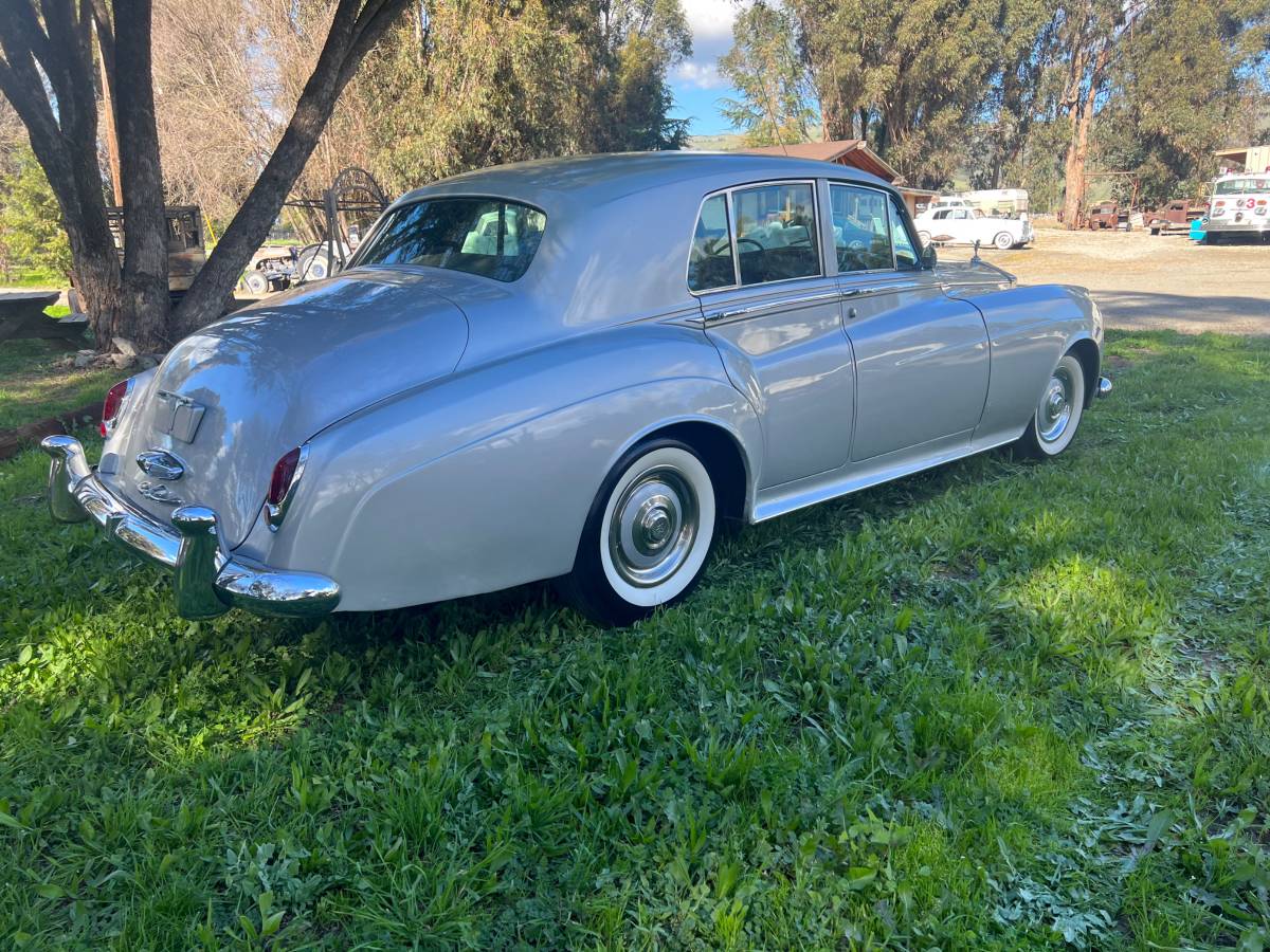 Rolls-royce-silver-shadow-ii-1960-5