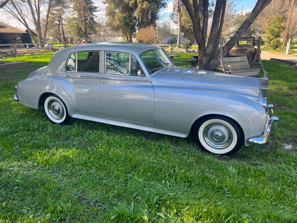 Rolls-royce-silver-shadow-ii-1960-9