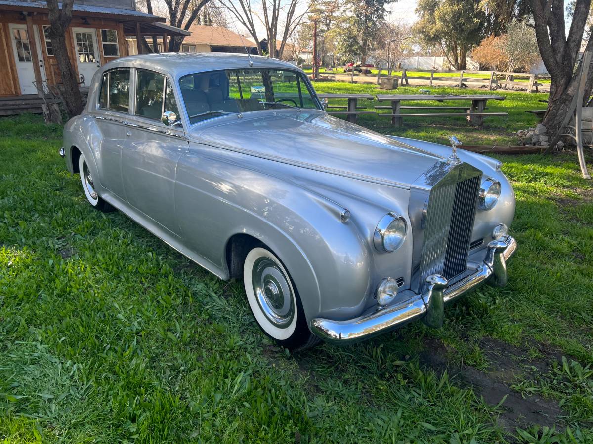 Rolls-royce-silver-shadow-ii-1960