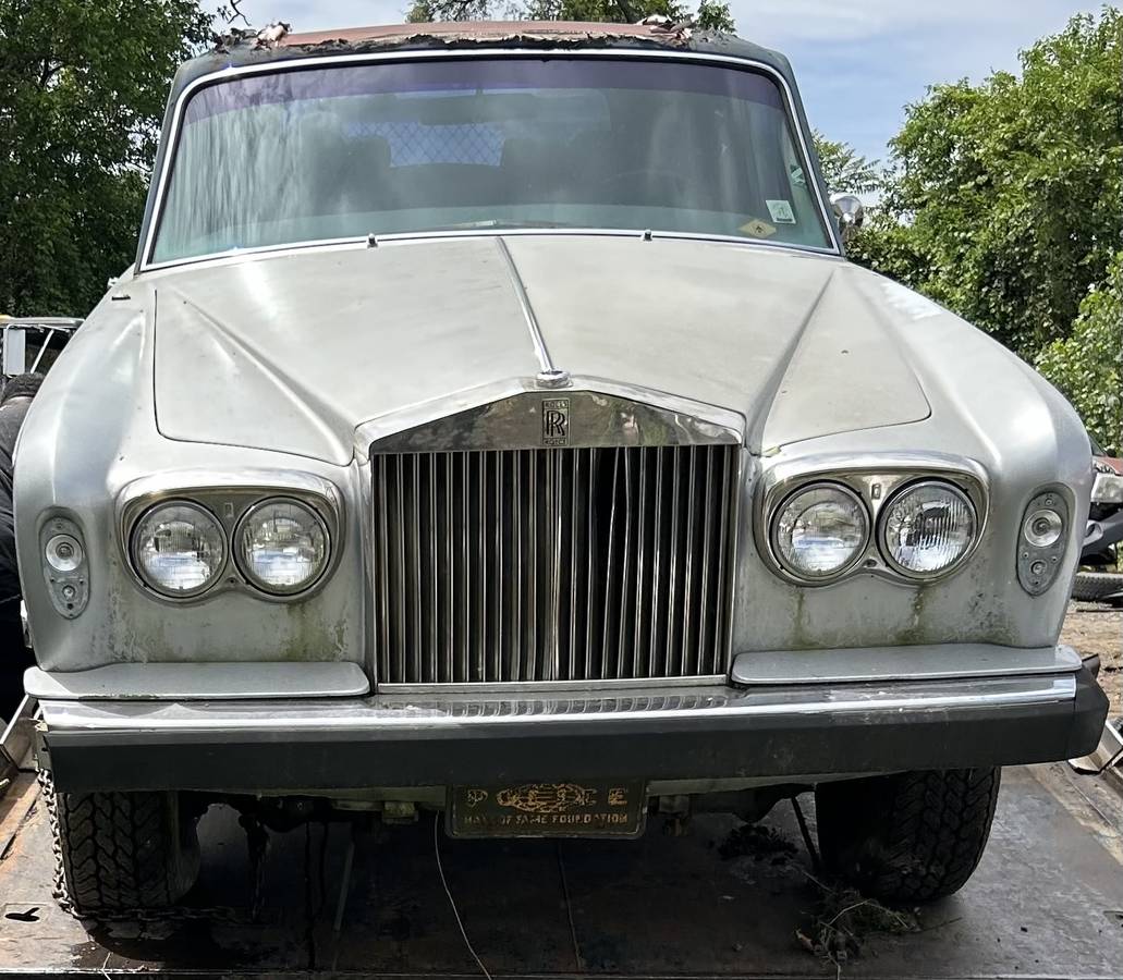 Rolls-royce-silver-shadow-ii-1974-grey-7