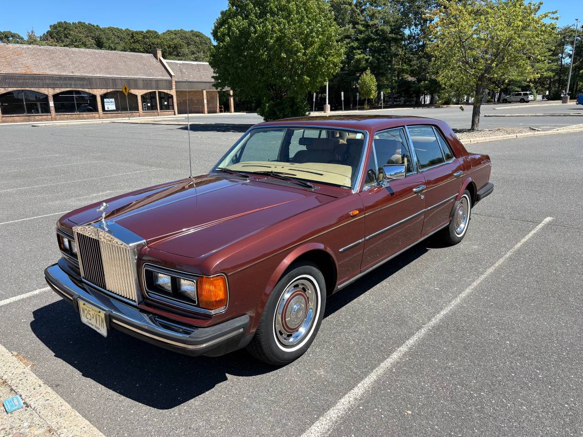 Rolls-royce-silver-spirit-1982-4