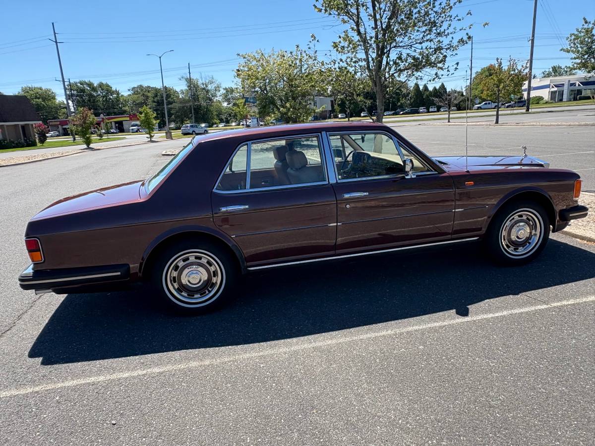 Rolls-royce-silver-spirit-1982-6