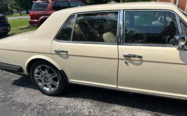 Rolls-royce-silver-spirit-1987-yellow-1
