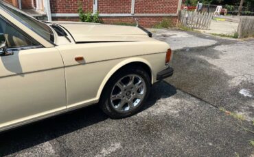 Rolls-royce-silver-spirit-1987-yellow-2