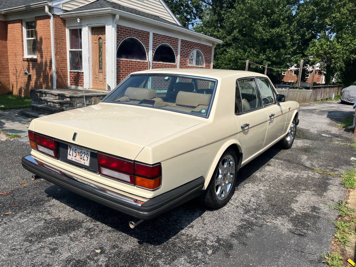 Rolls-royce-silver-spirit-1987-yellow-3