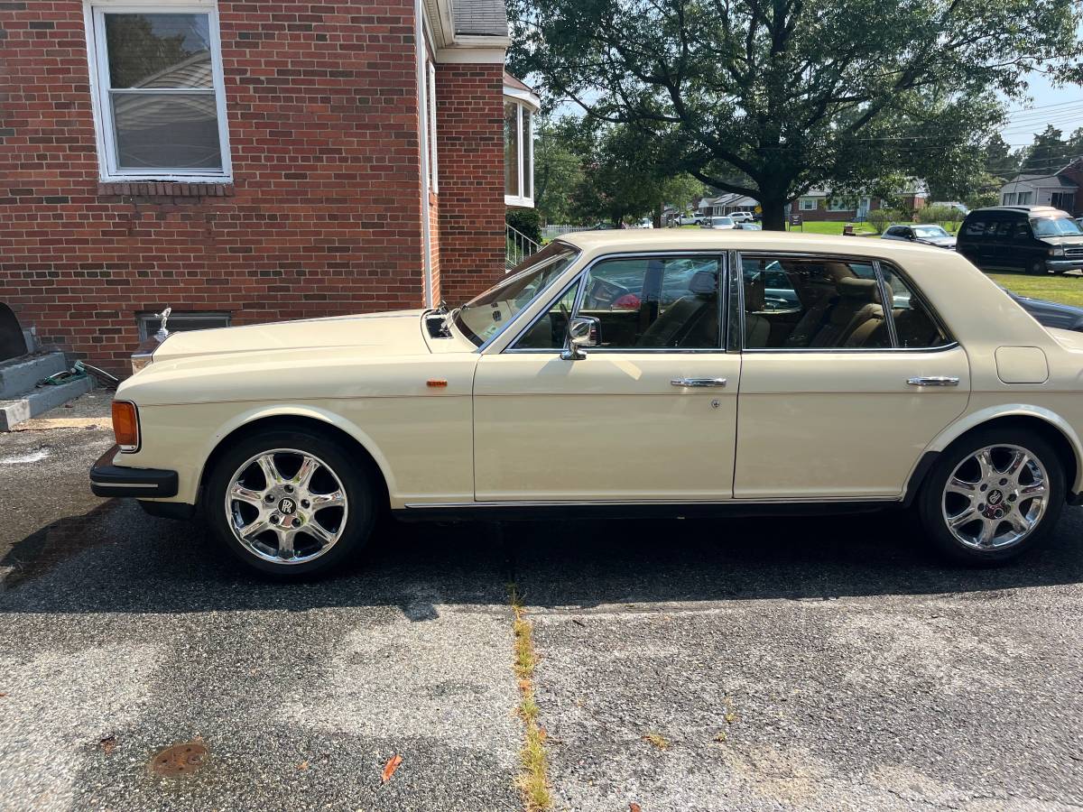 Rolls-royce-silver-spirit-1987-yellow-7