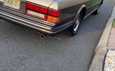 Rolls-royce-silver-spirit-1988-silver-1