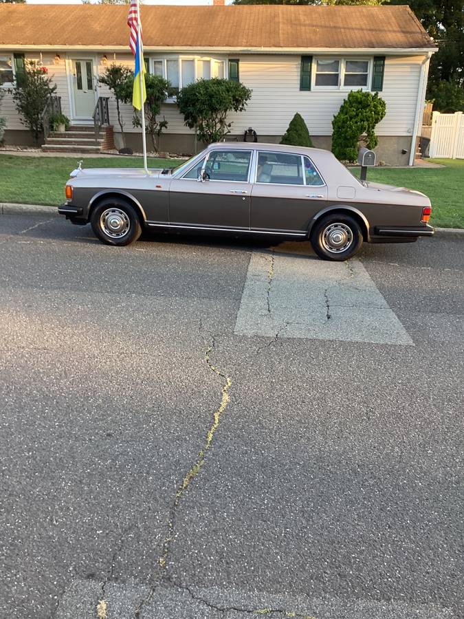Rolls-royce-silver-spirit-1988-silver-15