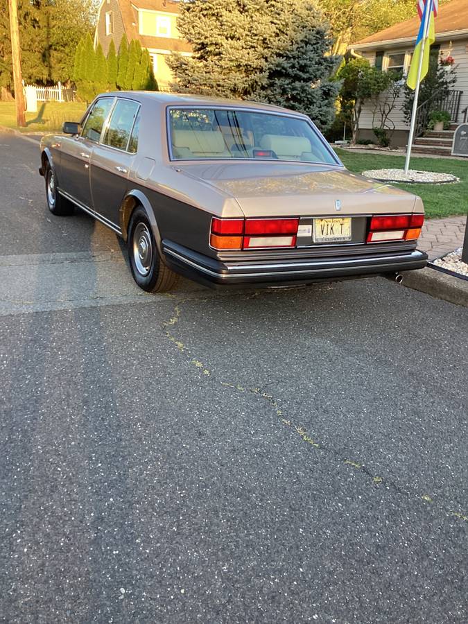 Rolls-royce-silver-spirit-1988-silver-3