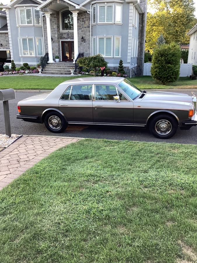 Rolls-royce-silver-spirit-1988-silver