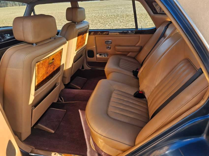 Rolls-royce-silver-spur-1985-blue-2
