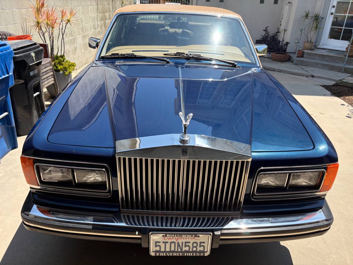 Rolls-royce-silver-spur-1988-blue-1