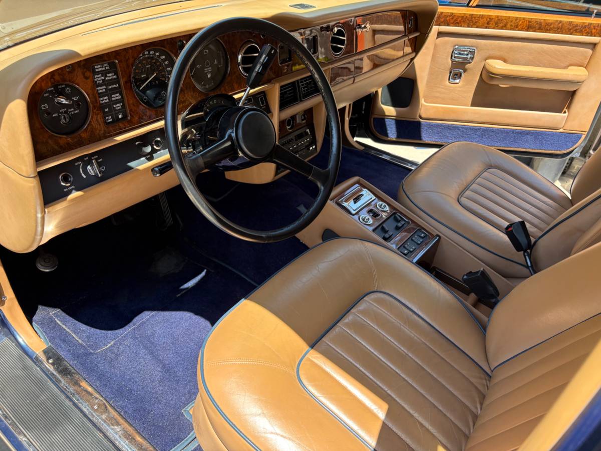 Rolls-royce-silver-spur-1988-blue-8