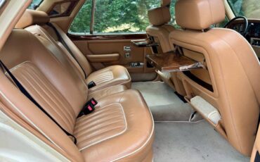 Rolls-royce-silver-spur-1989-18