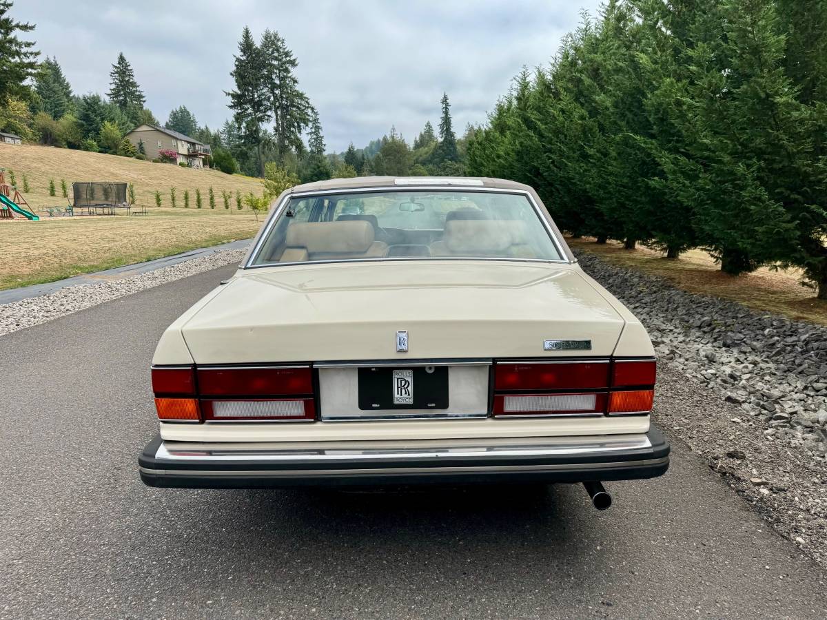 Rolls-royce-silver-spur-1989-3