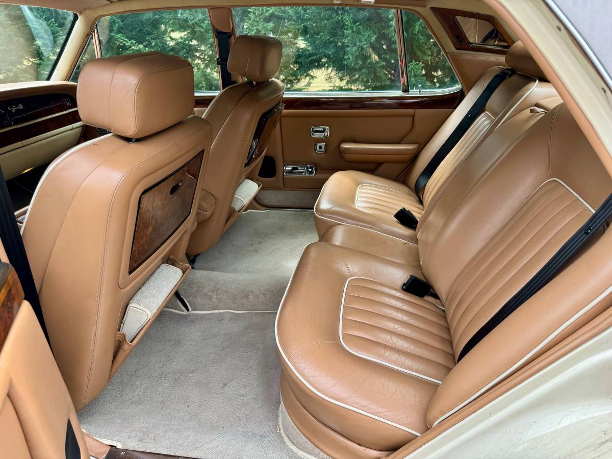 Rolls-royce-silver-spur-1989-6